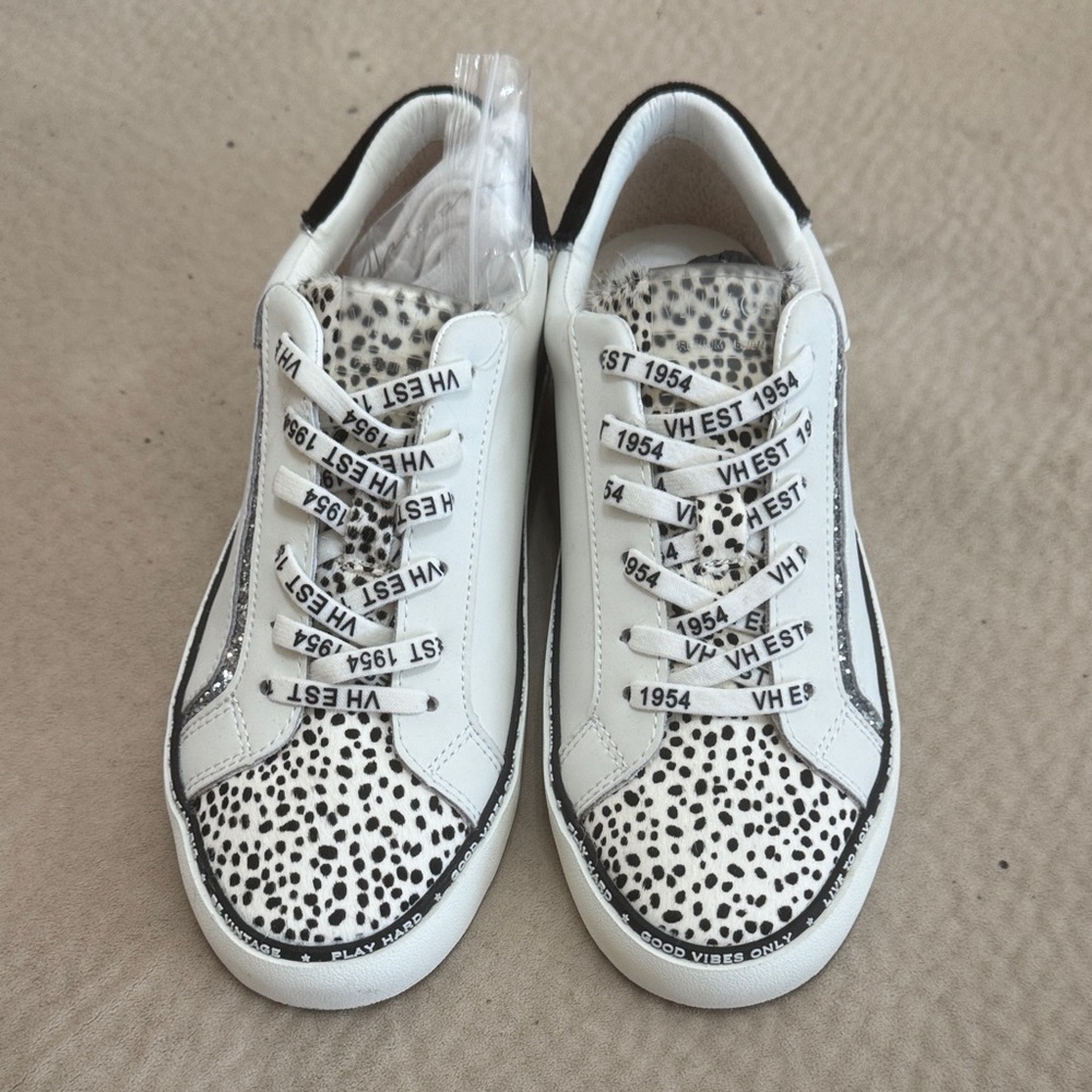 Beautiful Brand New Vintage Havana Brand Sneakers ❤️